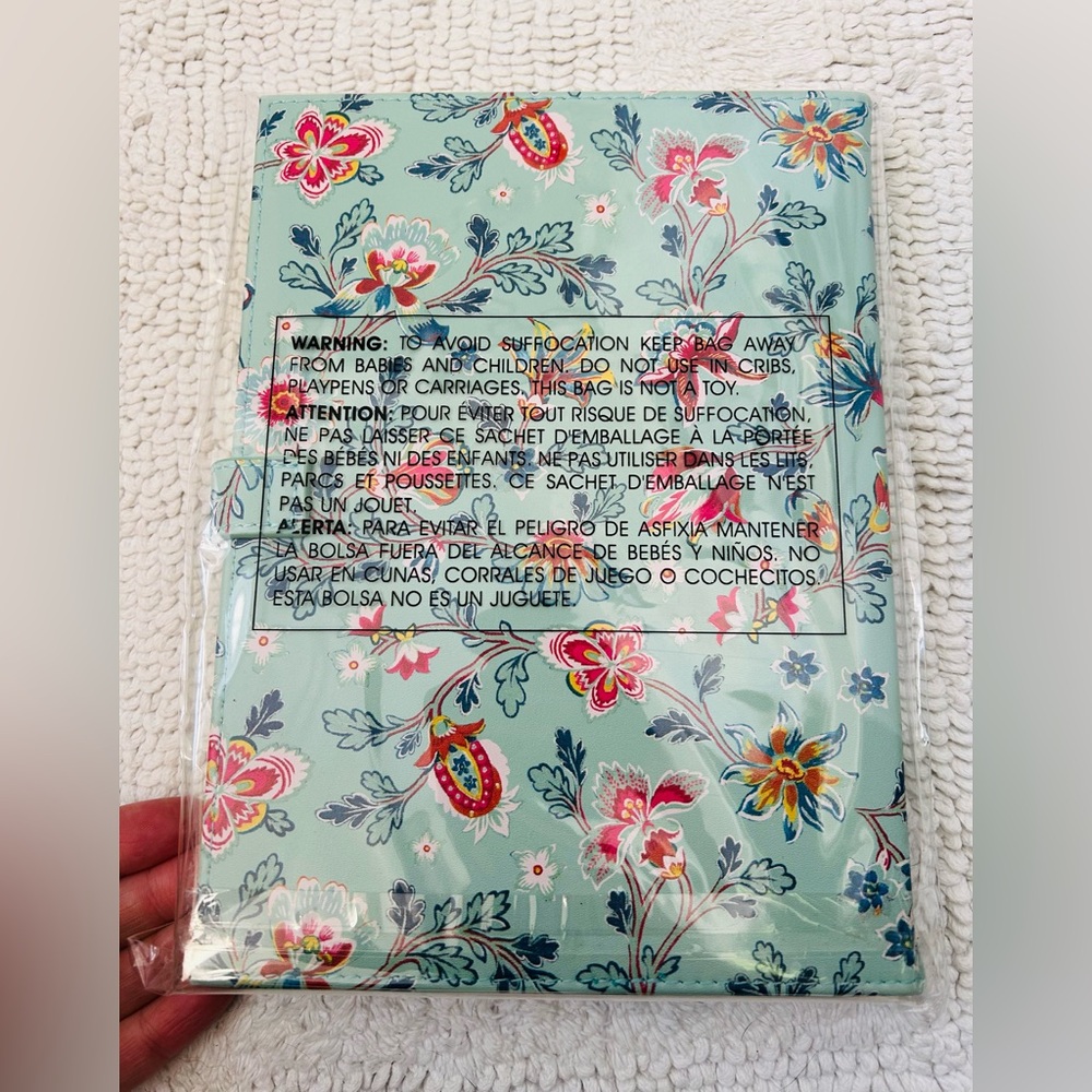 Floral Patterned Notebook - Picture 2 of 3